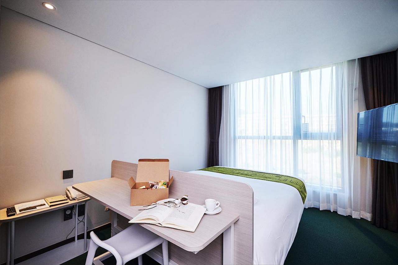 Jeju Pureun Hotel Σεογκουίπο Εξωτερικό φωτογραφία
